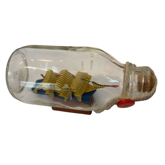Vintage Ship In the Bottle Small Nautical Model of Tall Sail Ship - Picture 7 of 12